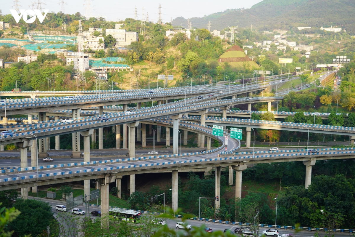Lạc lối giữa mê cung giao thông ở Trùng Khánh (Trung Quốc)