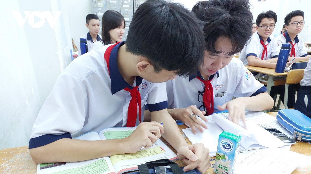 Học sinh Tiểu học Trưng Vương gửi gắm tình yêu thầy cô vào những tác phẩm  nghệ thuật