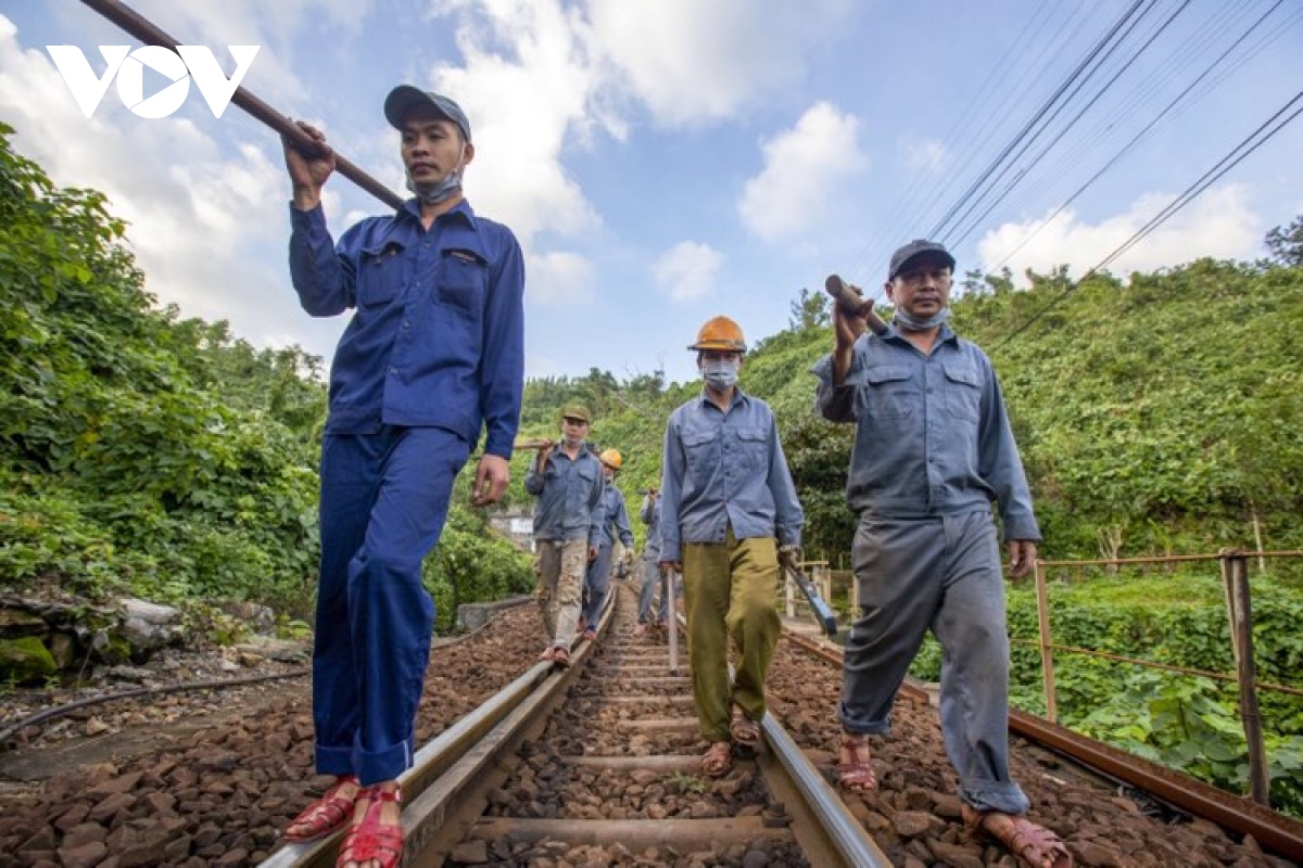 nhung giot mo hoi tren dinh Deo may hinh anh 4