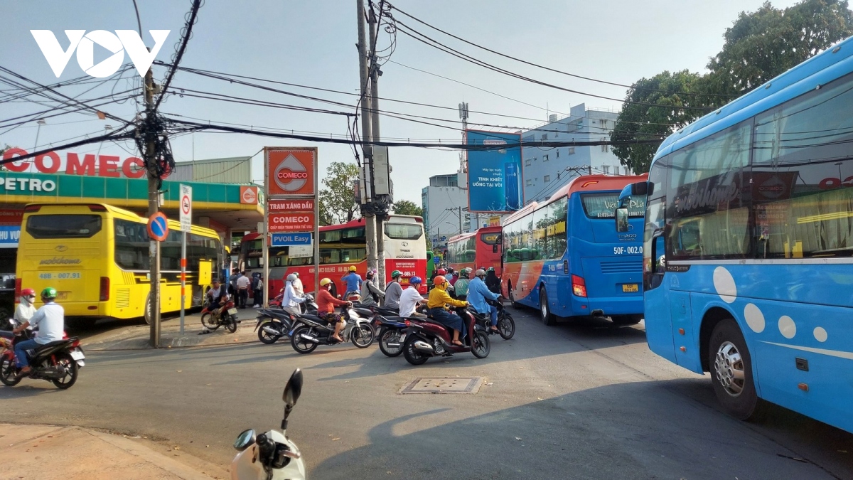 san bay dong, ben xe de tho o tp.hcm khi buoc vao ky nghi le 30 4-1 5 hinh anh 8