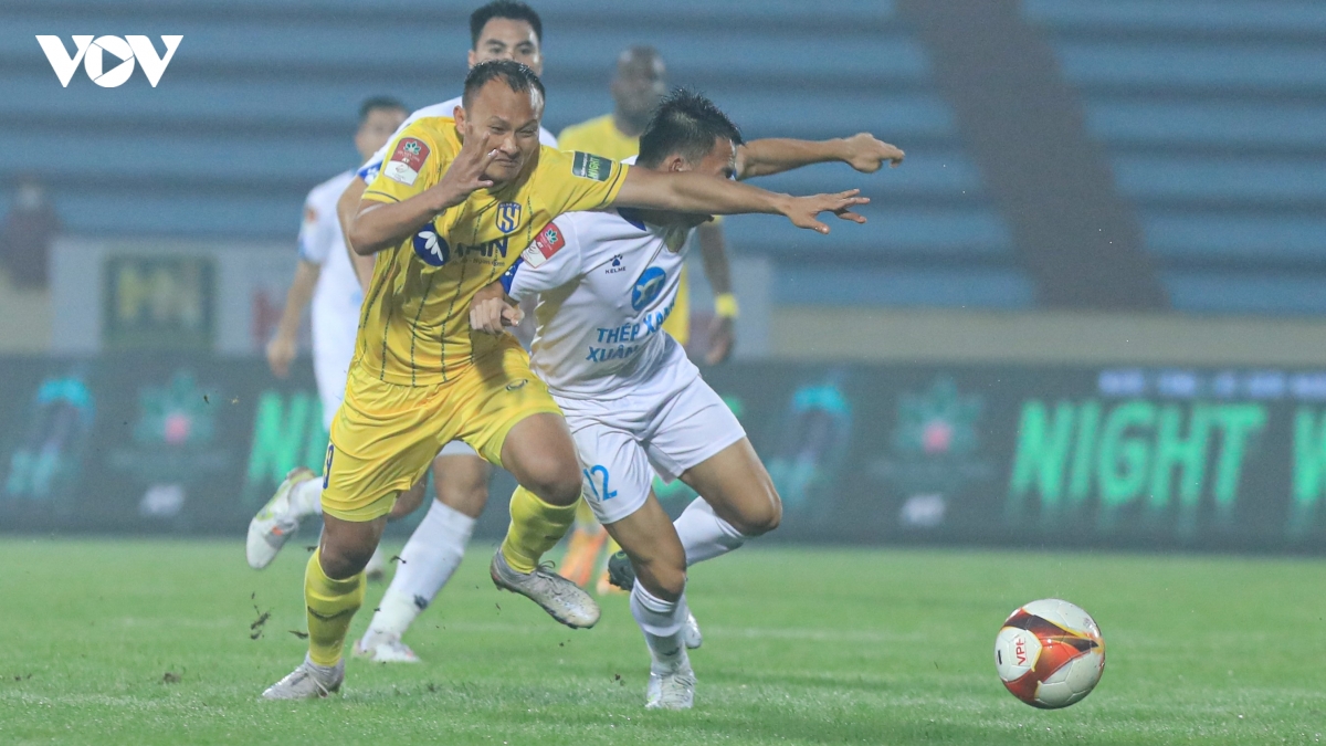 ket qua nam Dinh 1-0 slna chu nha len ngoi dau bang v-league 2023 hinh anh 5