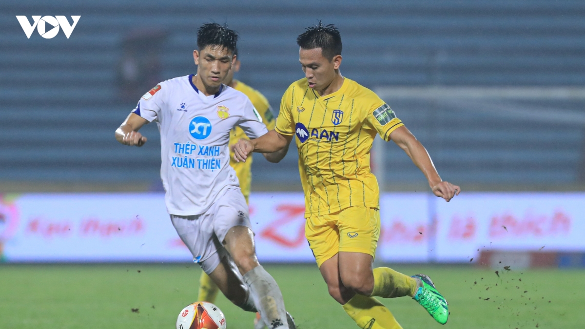 ket qua nam Dinh 1-0 slna chu nha len ngoi dau bang v-league 2023 hinh anh 3