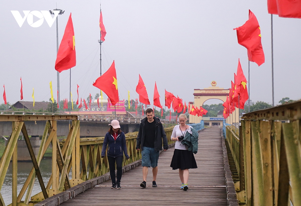  vuon cay hoa binh o di tich doi bo hien luong - ben hai hinh anh 4