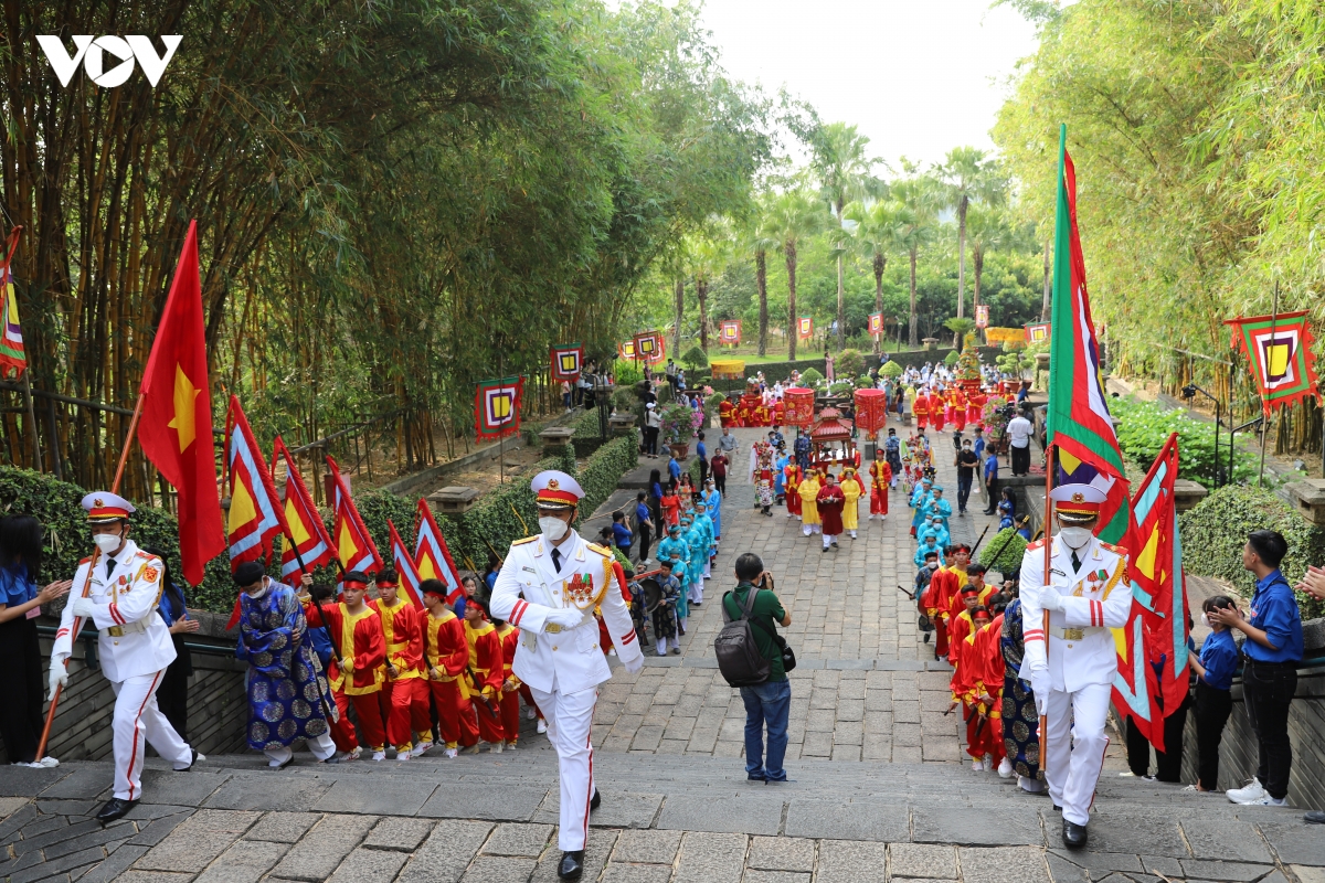 tp.hcm to chuc trang trong le gio to hung vuong hinh anh 2