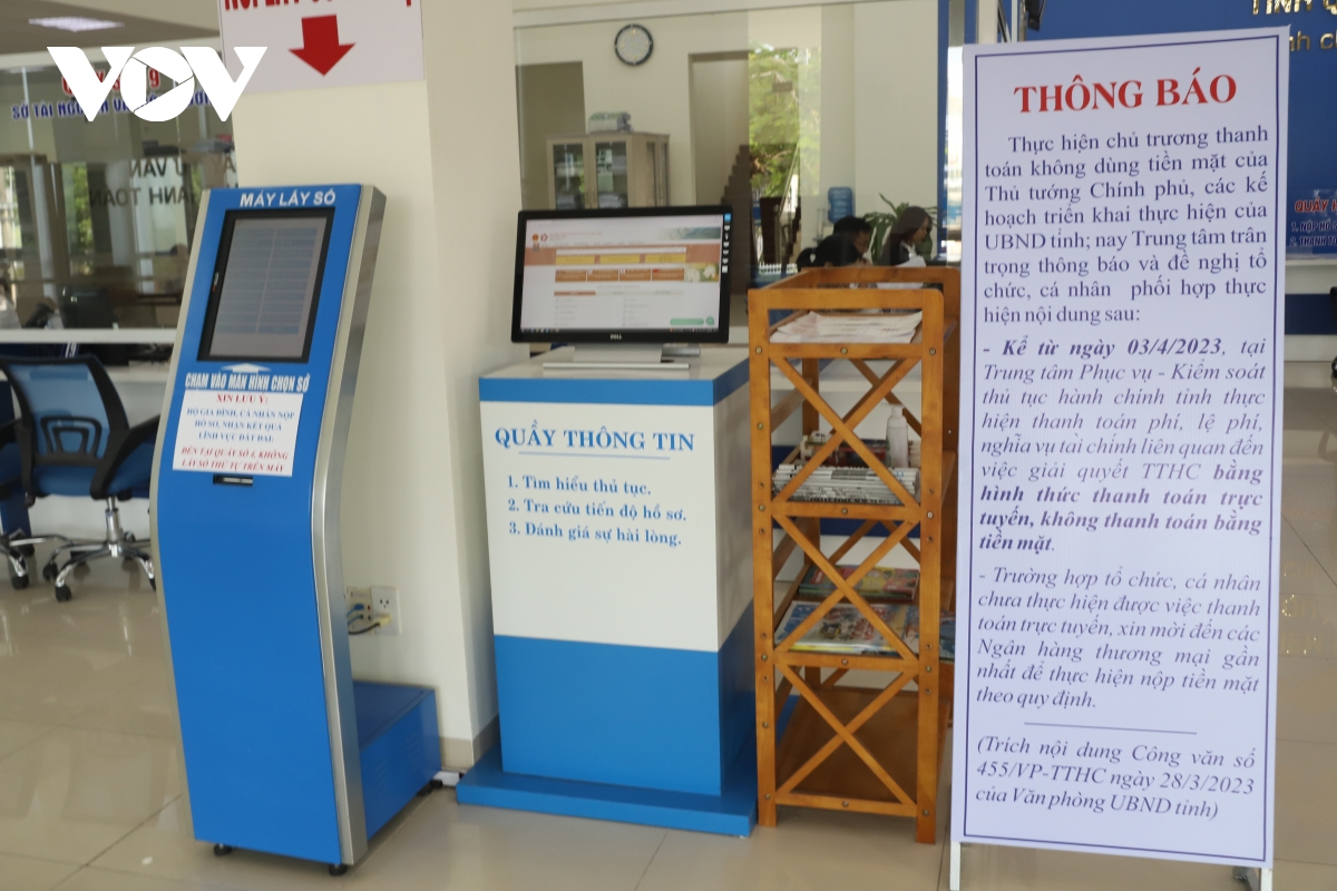 quảng ngãi không dùng tiền mặt trong giải quyết thủ tục hành chính hình ảnh 2 quang ngai khong dung tien mat trong giai quyet thu tuc hanh chinh hinh anh 2