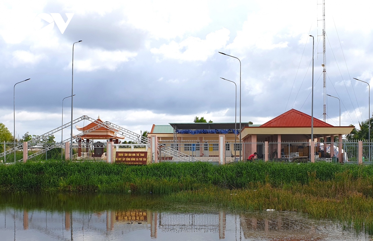 ca mau hop bao thong tin vu viec lanh dao huyen mac ca lai qua hinh anh 2