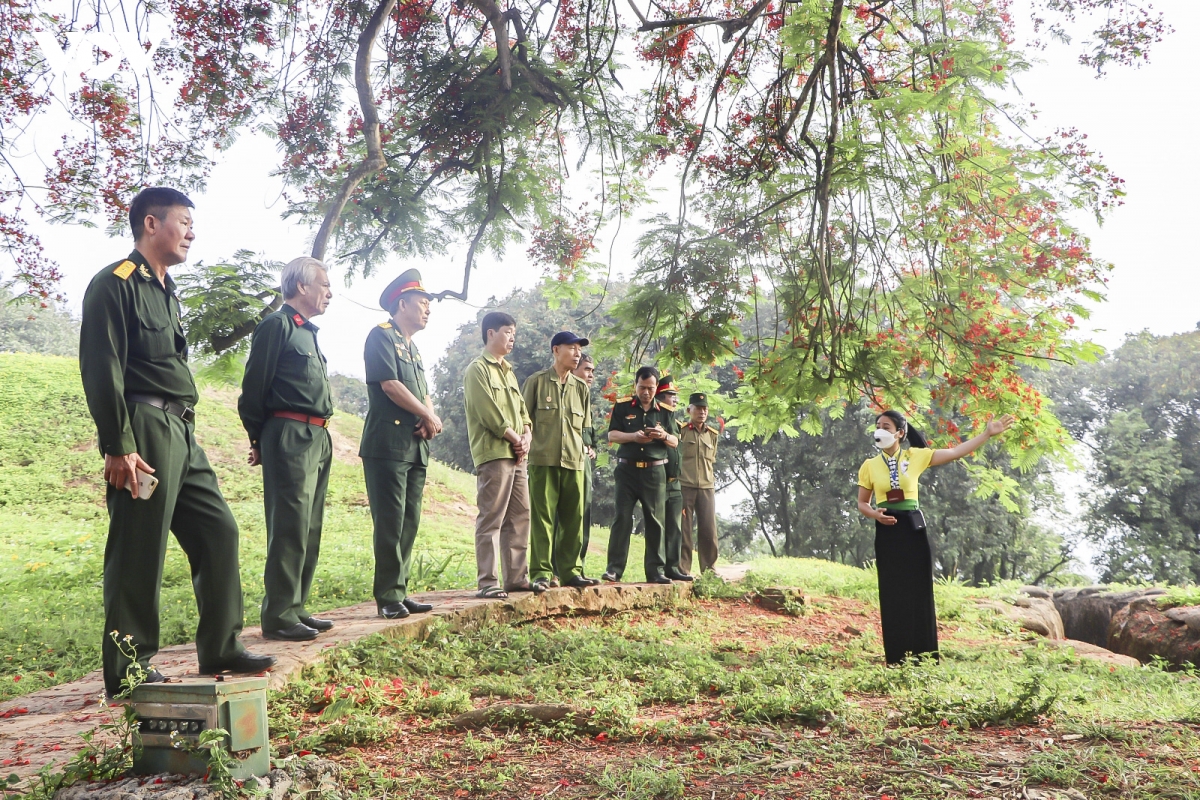 thang 5 ve tham chien truong Dien bien phu hinh anh 4