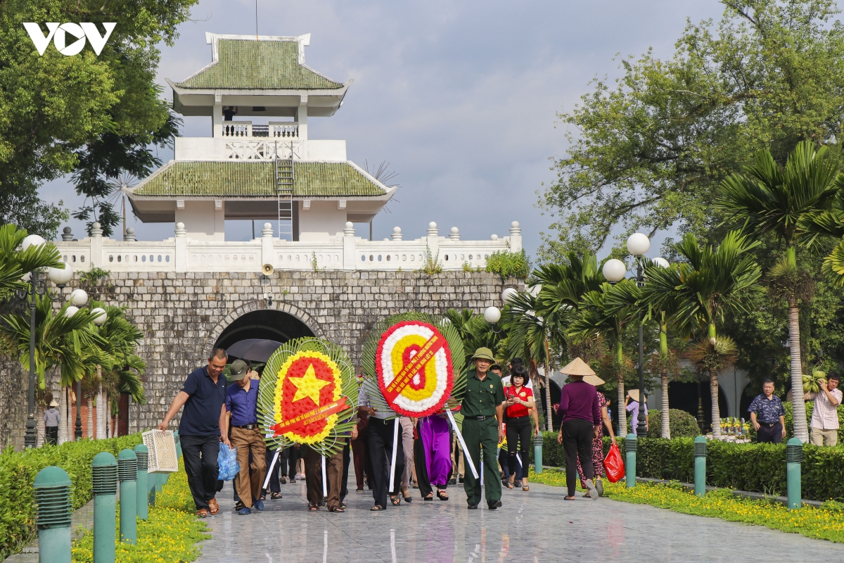 thang 5 ve tham chien truong Dien bien phu hinh anh 7