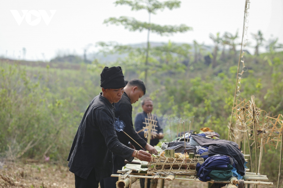 cung than rung, net van hoa dep cua dan toc khang hinh anh 7