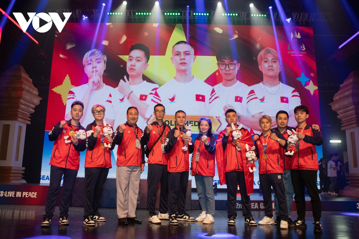 hcv dau tien cua esports viet nam o sea games 32 nguon cam hung giac mo vang hinh anh 1