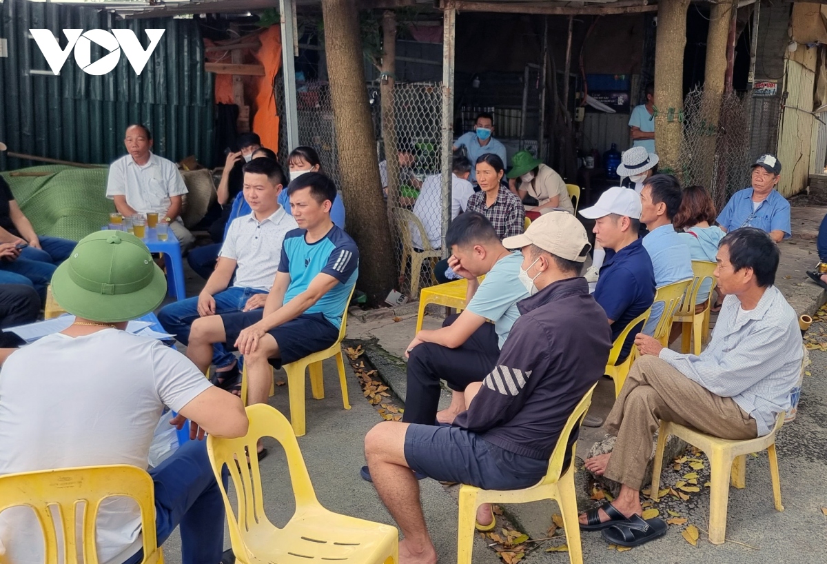 hang tram nguoi lo mat dat khi do tien vao du an nha o dung liet, bac ninh hinh anh 1