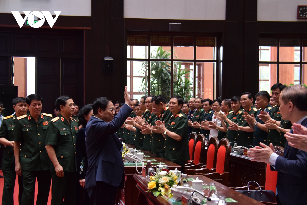 thu tuong pham minh chinh du le trao giai thuong tuoi tre sang tao trong quan doi hinh anh 2