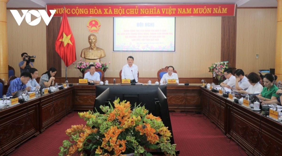 bo truong, chu nhiem Uy ban dan toc hau a lenh lam viec tai bac kan hinh anh 1