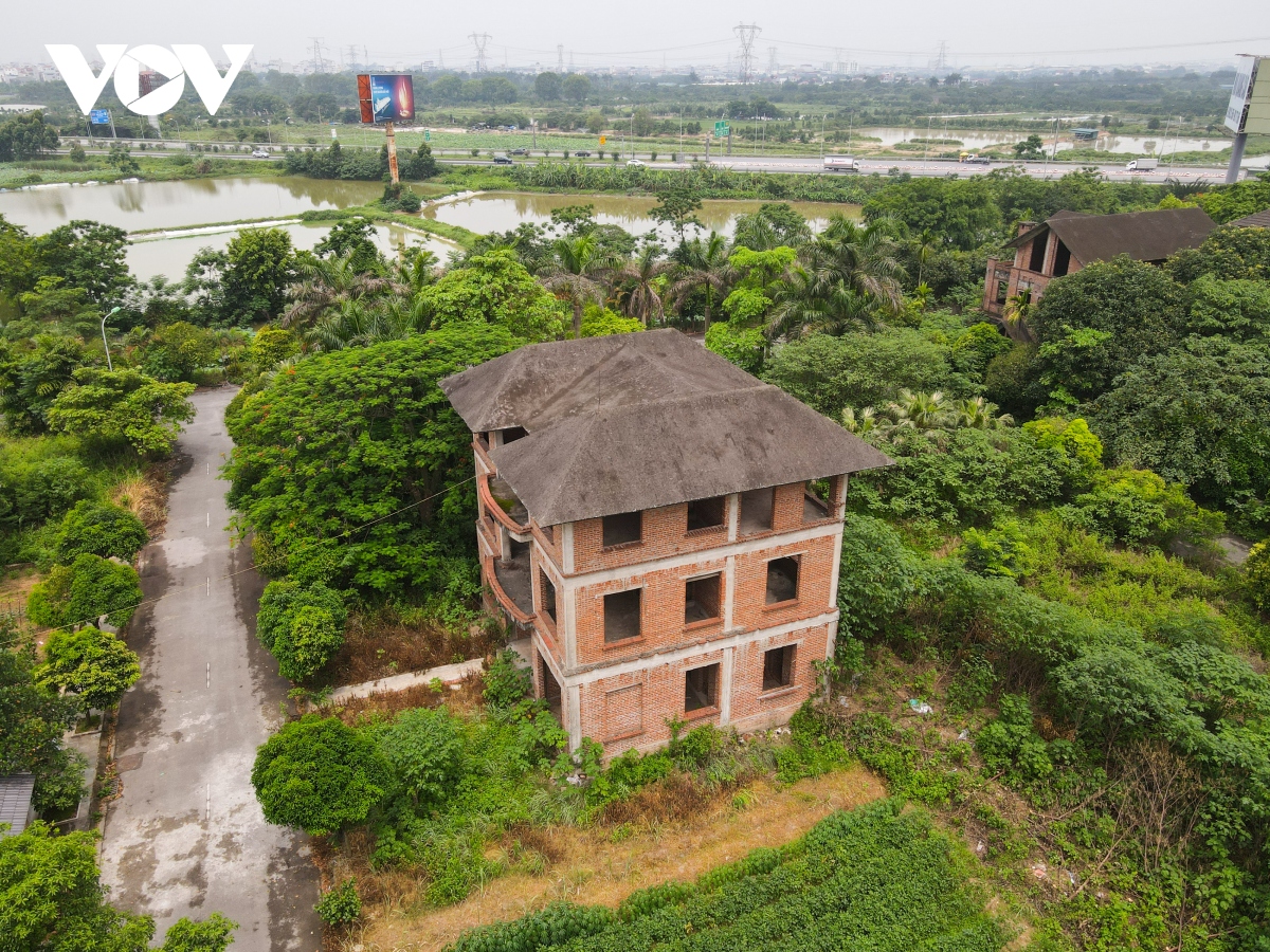 can canh loat biet thu o kDt nam tu son, bac ninh dap chieu hang chuc nam hinh anh 3