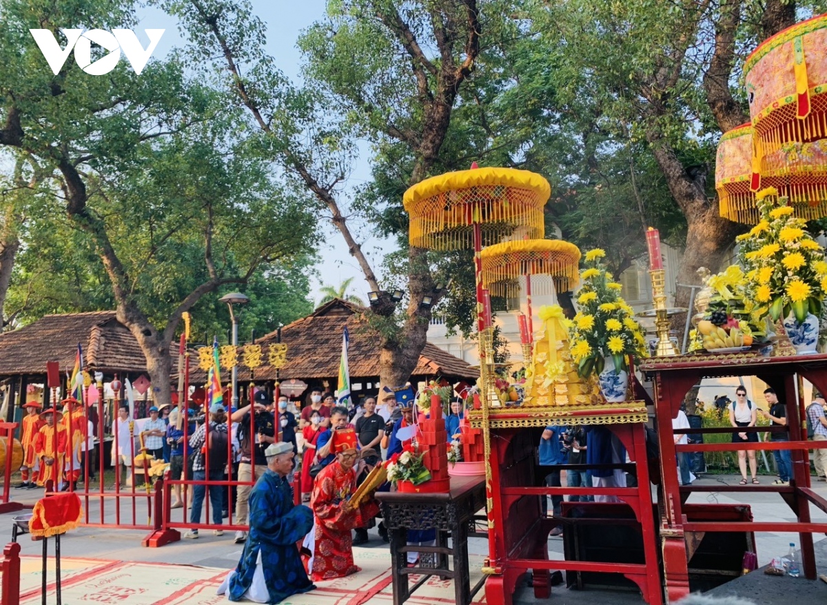 khoang 300.000 luot khach tham gia festival nghe truyen thong hue 2023 hinh anh 2