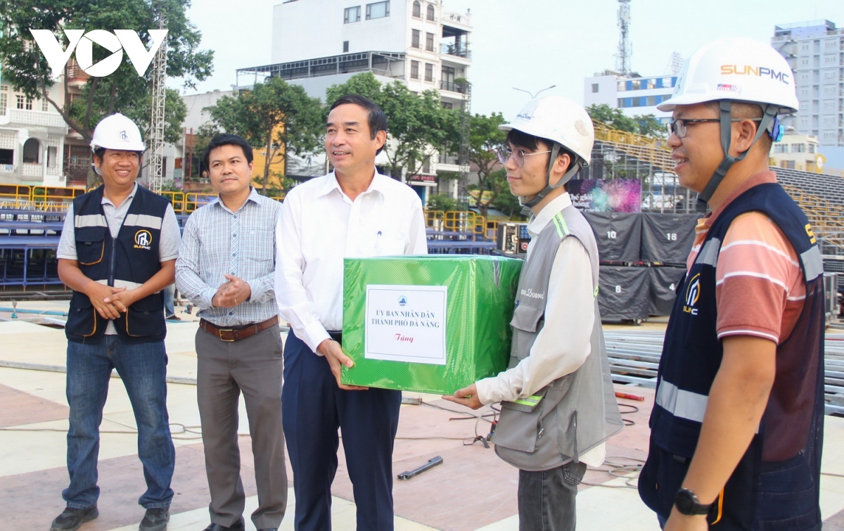 gap rut chuan bi le hoi phao hoa quoc te Da nang 2023 hinh anh 1 gap rut chuan bi le hoi phao hoa quoc te Da nang 2023 hinh anh 1