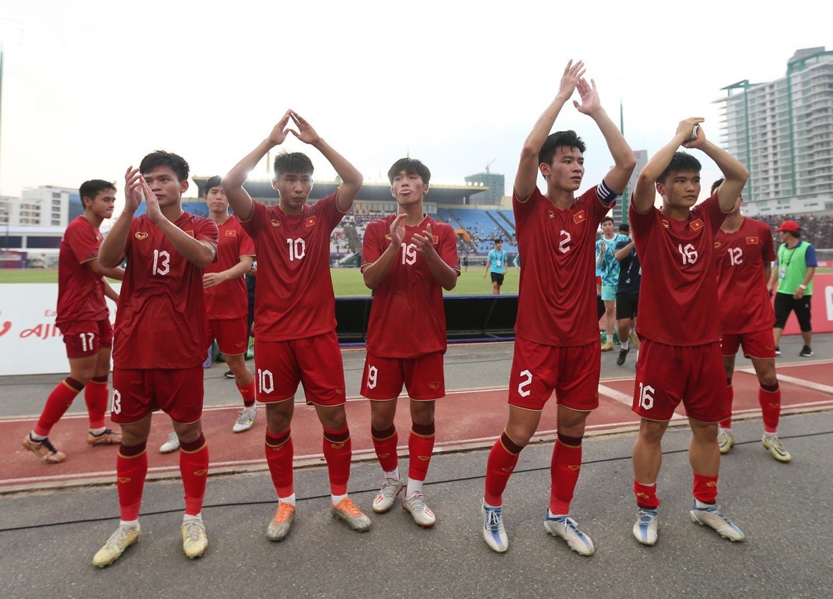 u22 viet nam 3-1 u22 myanmar tran dau de doi cua ho van cuong hinh anh 12