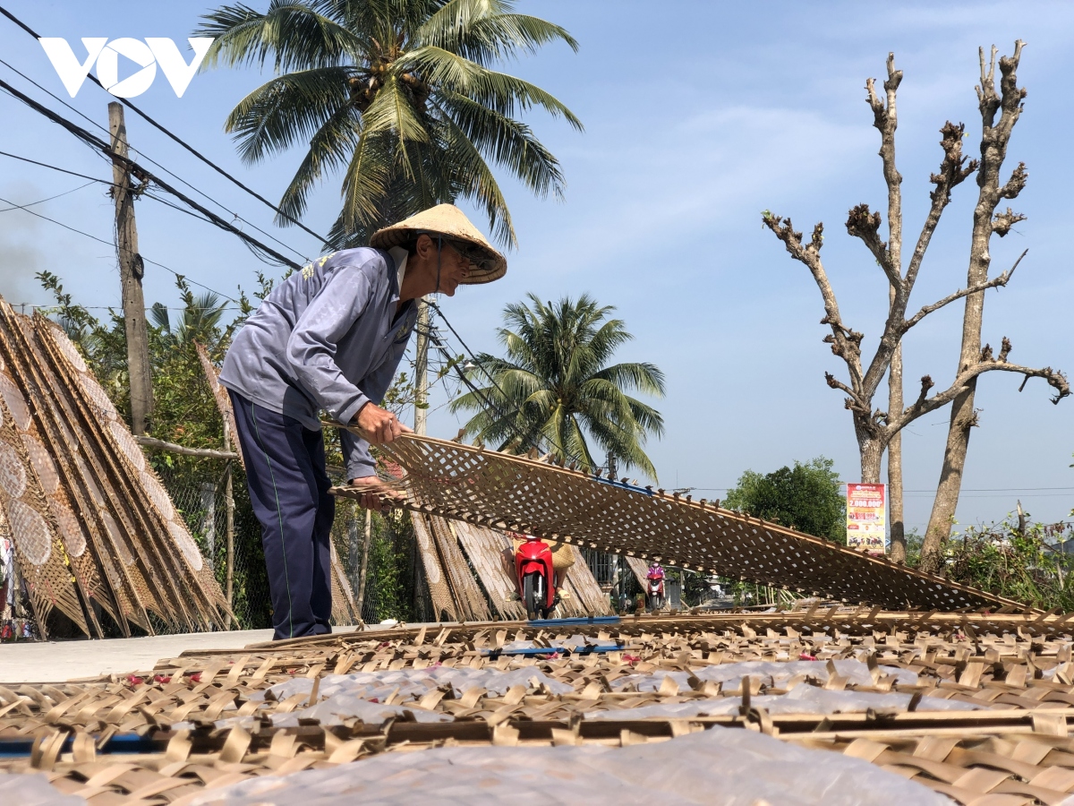 lang nghe banh trang hon 200 nam tro thanh di san van hoa phi vat the quoc gia hinh anh 5