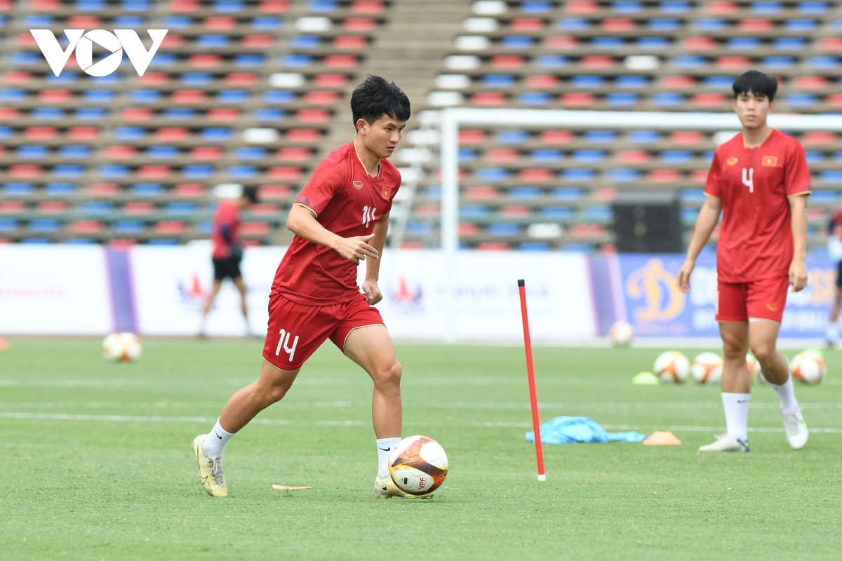 u22 viet nam thua 2-3 truoc 10 nguoi cua u22 indonesia o ban ket sea games 32 hinh anh 7