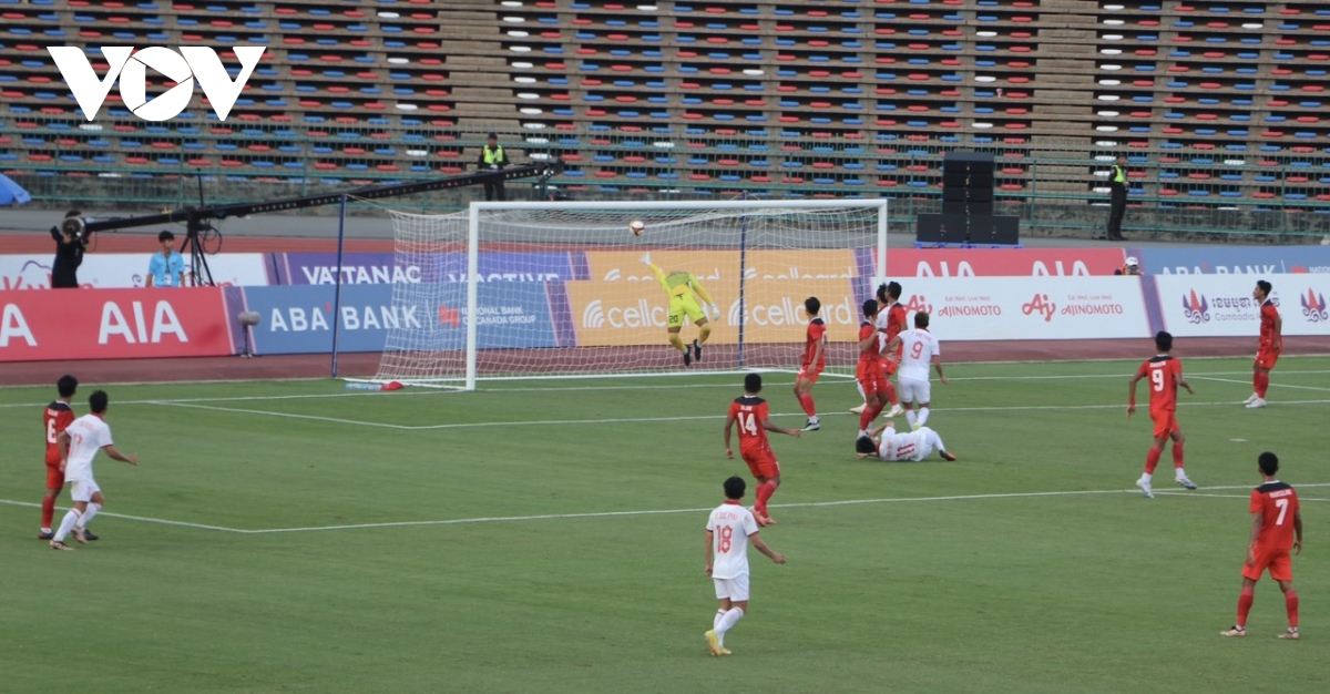 u22 viet nam thua 2-3 truoc 10 nguoi cua u22 indonesia o ban ket sea games 32 hinh anh 15