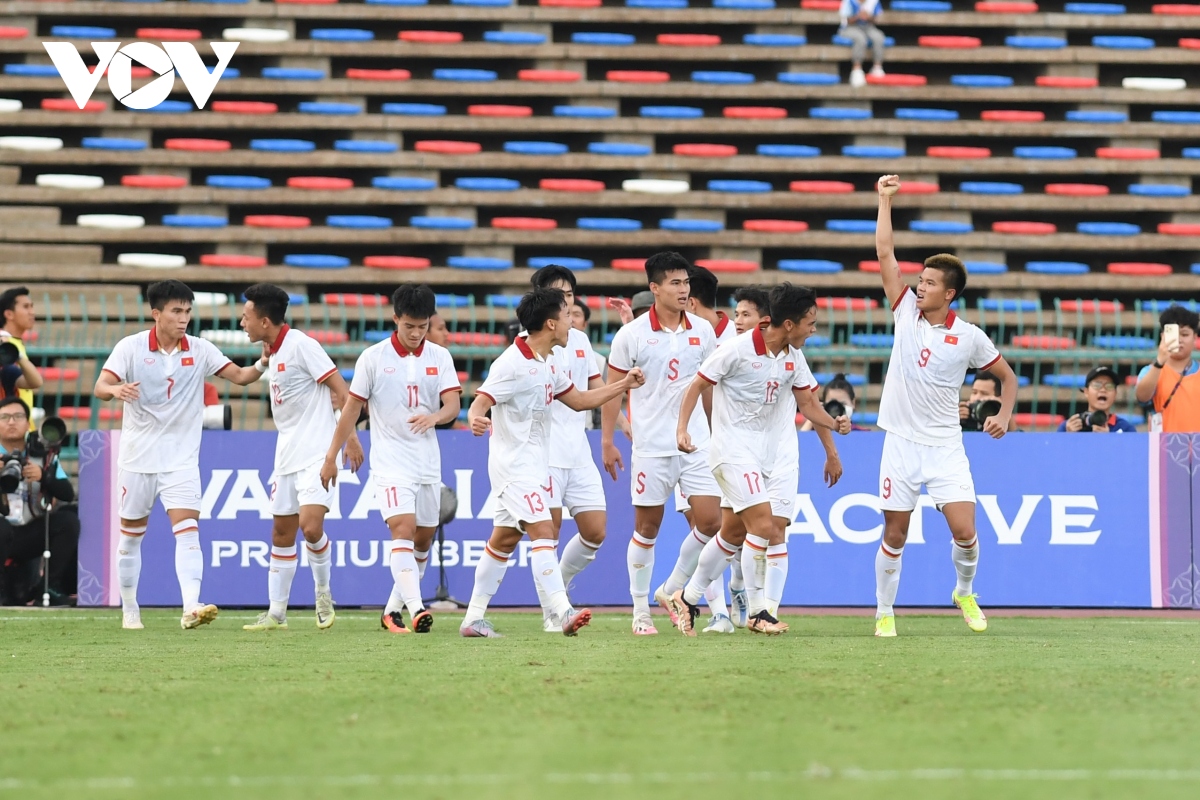 u22 viet nam thua 2-3 truoc 10 nguoi cua u22 indonesia o ban ket sea games 32 hinh anh 19