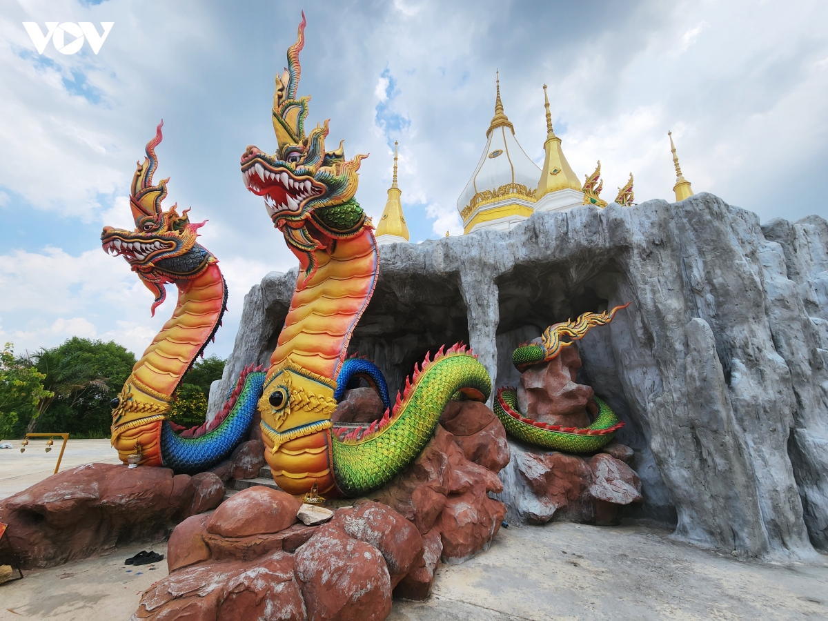ngoi chua phat giao linh thieng o Dong bac thai lan hinh anh 5