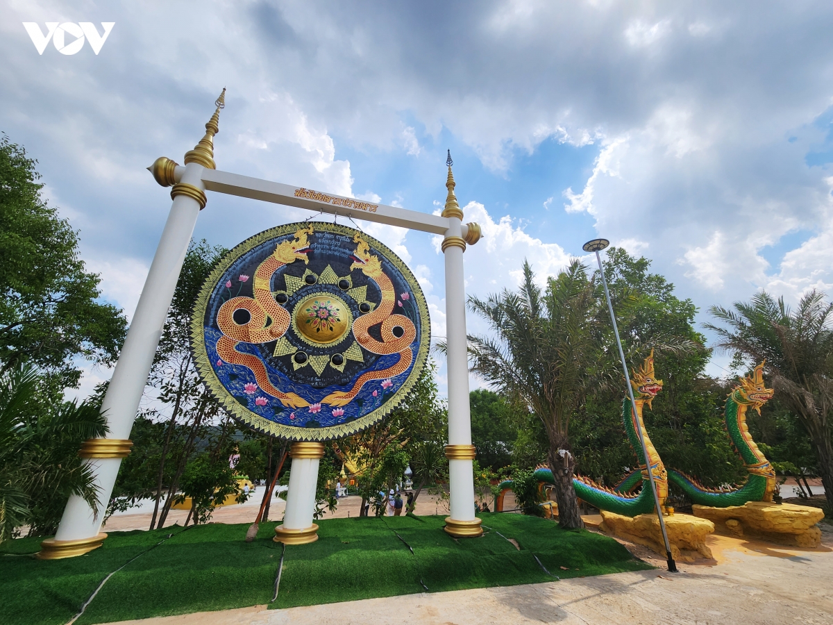 ngoi chua phat giao linh thieng o Dong bac thai lan hinh anh 12