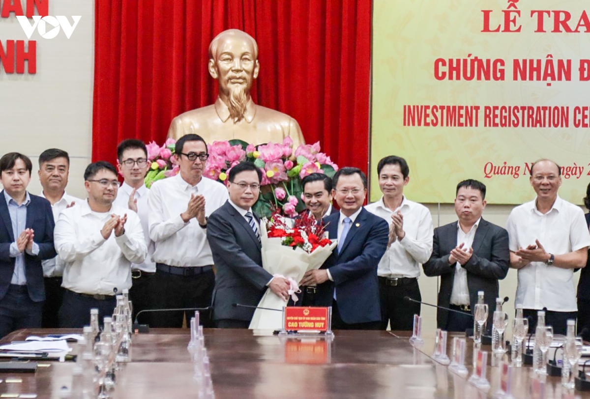 them 2 du an gan 250 trieu usd cua foxconn dau tu vao quang ninh hinh anh 1