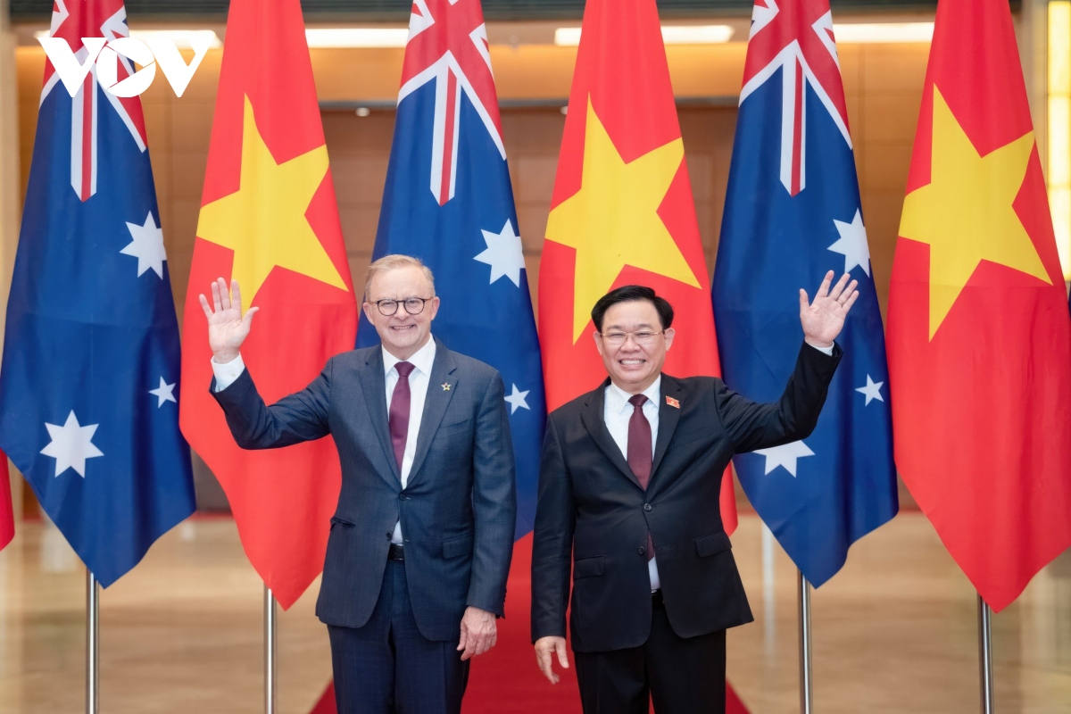 Chủ tịch Quốc hội Vương Đình Huệ hội kiến Thủ tướng Australia