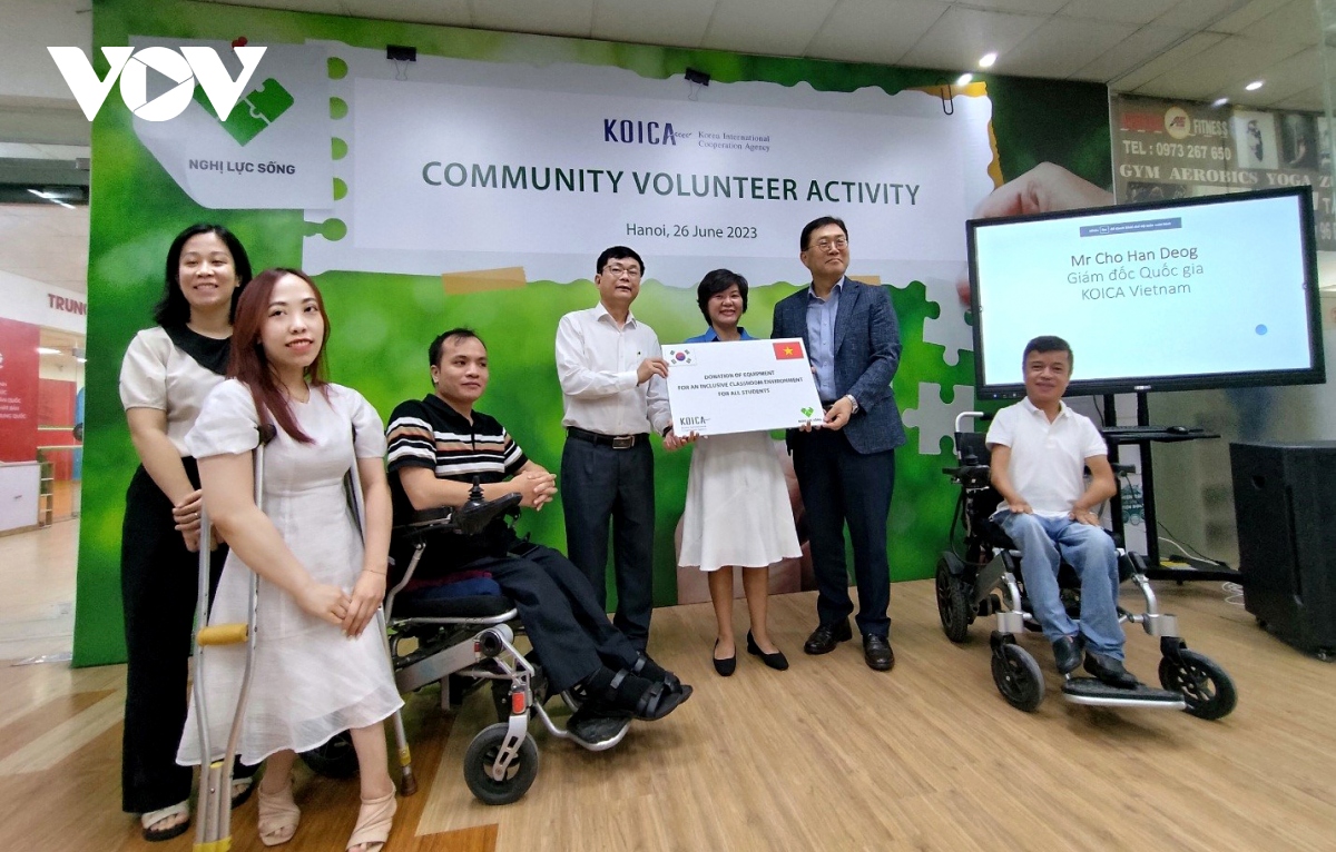 koica donates equipment to support people with disabilities in vietnam picture 1