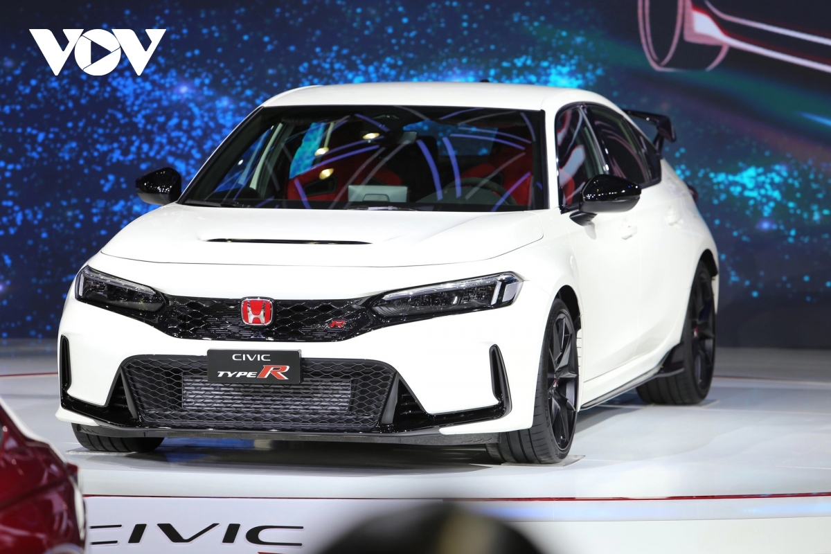 Top 10 mẫu xe bán chậm nhất Quý 1: Honda Civic Type R bán được duy nhất 1 xe