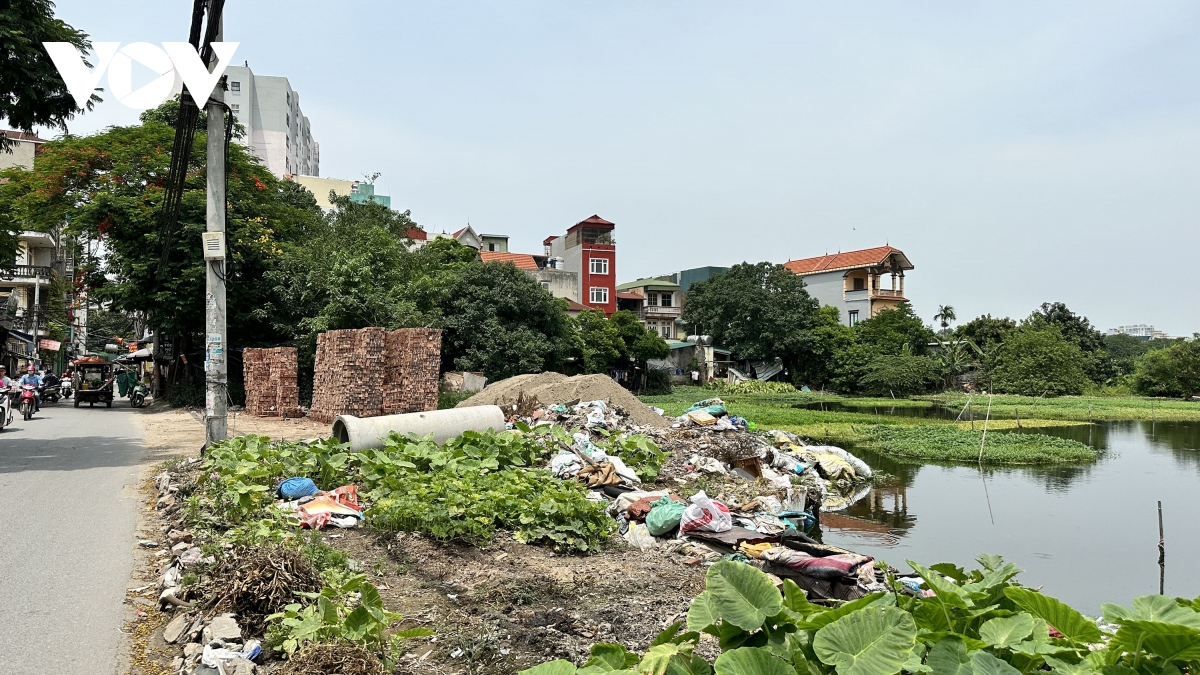 ha noi nhieu dien tich ao, ho o noi thanh sap bien mat vi xam lan do phe thai hinh anh 7