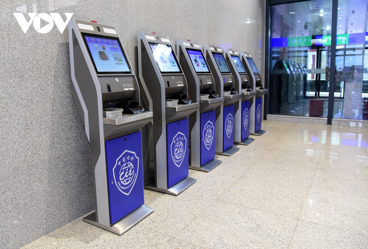 cận cảnh bên trong nhà ga chở khách của tuyến đường sắt trung quốc - lào hình ảnh 22 can canh ben trong nha ga cho khach cua tuyen duong sat trung quoc - lao hinh anh 22