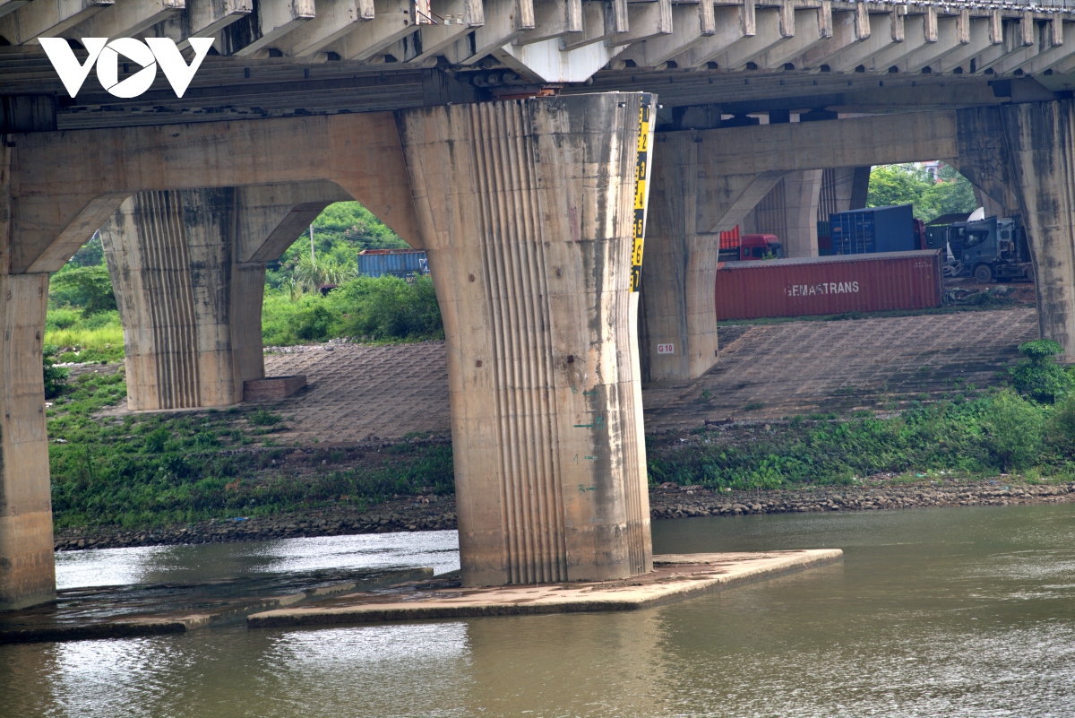 can canh song, ho o ha noi can nuoc tro dat cat, soi da... hinh anh 6