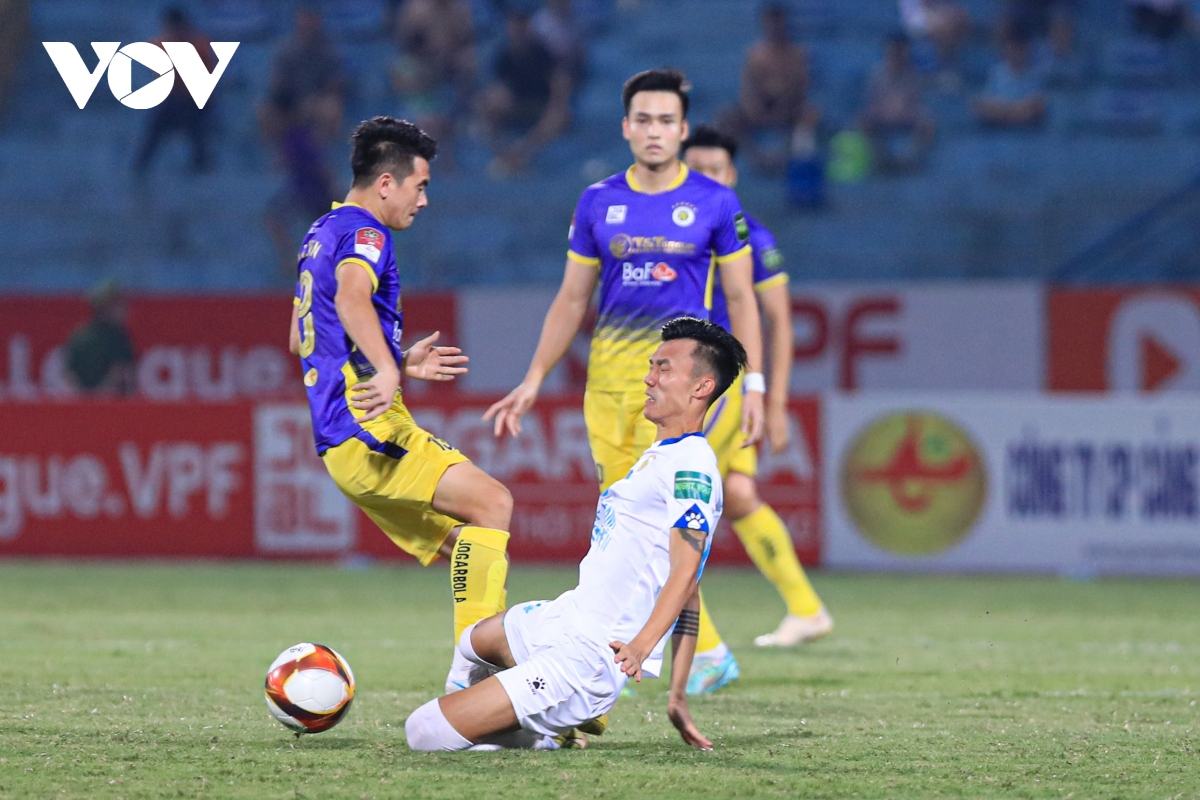 ket qua v-league 2023 tuan hai lap cong, ha noi fc giai con khat chien thang hinh anh 8