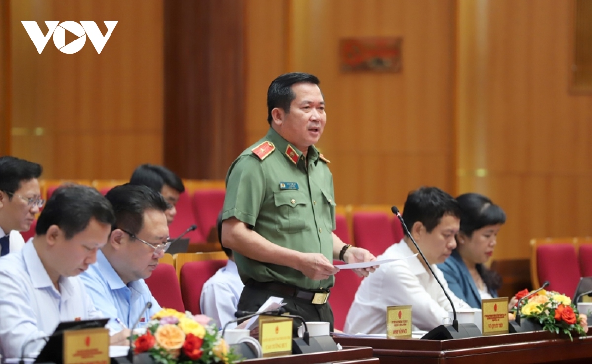 quang ninh livestream phien hop hDnd de cu tri chat van truc tuyen hinh anh 2
