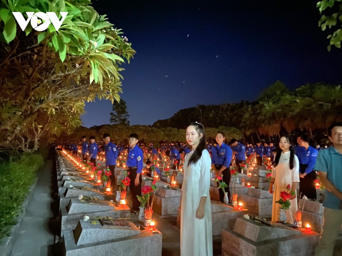 Tối nay, lễ thắp nến tri ân các Anh hùng liệt sĩ diễn ra ở nhiều địa phương