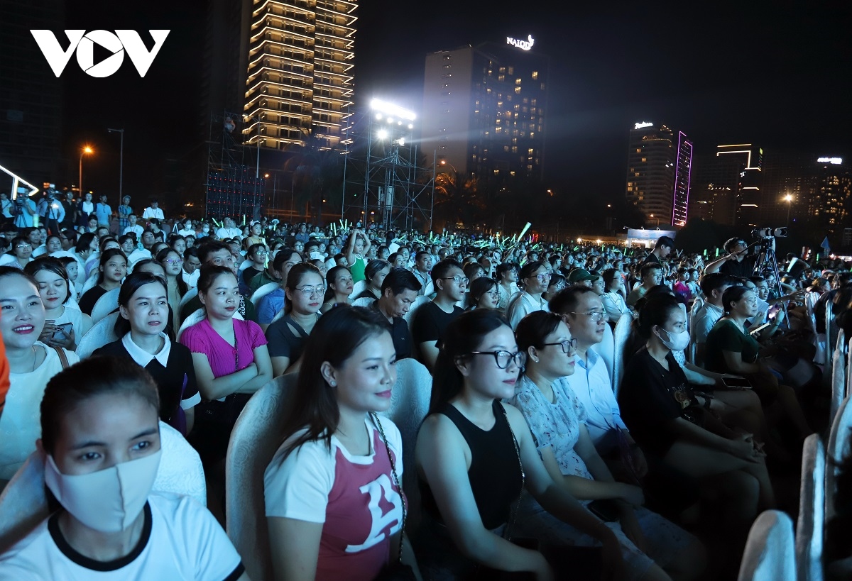 khai mạc lễ hội tận hưởng mùa hè Đà nẵng 2023 hình ảnh 2 khai mac le hoi tan huong mua he Da nang 2023 hinh anh 2