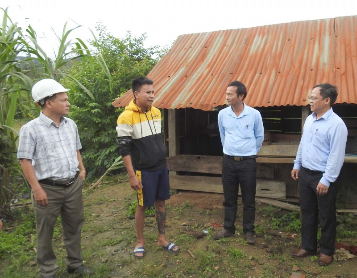 giat minh voi dong dat o kon tum hinh anh 1