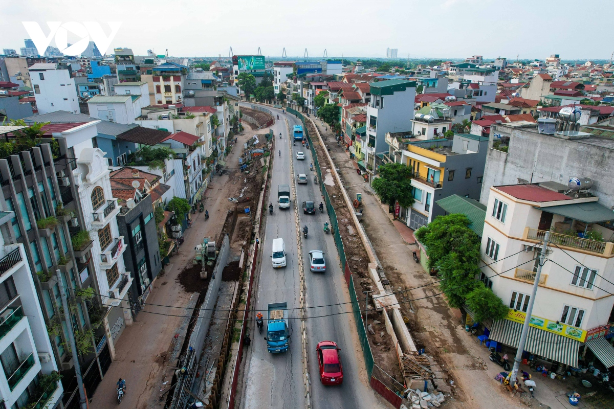 can canh de nghi tam nut toac, thi cong cham tien do bat chap mua mua lu ve hinh anh 2