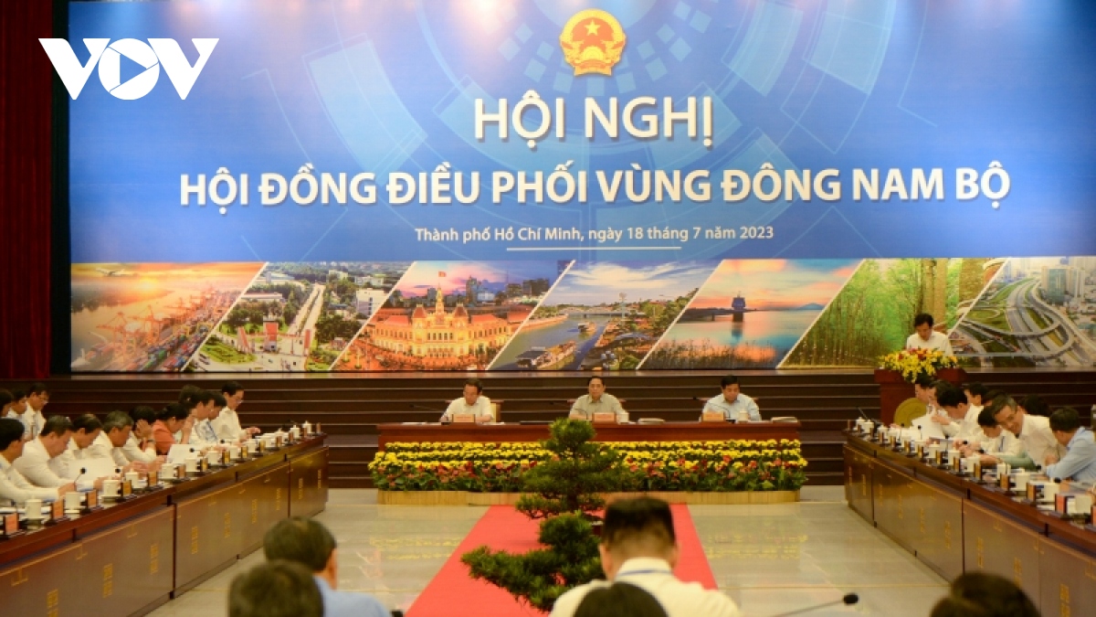 nhiều kiến nghị cấp bách đưa ra tại hội nghị hội đồng Điều phối vùng Đông nam bộ hình ảnh 2 nhieu kien nghi cap bach dua ra tai hoi nghi hoi dong Dieu phoi vung Dong nam bo hinh anh 2