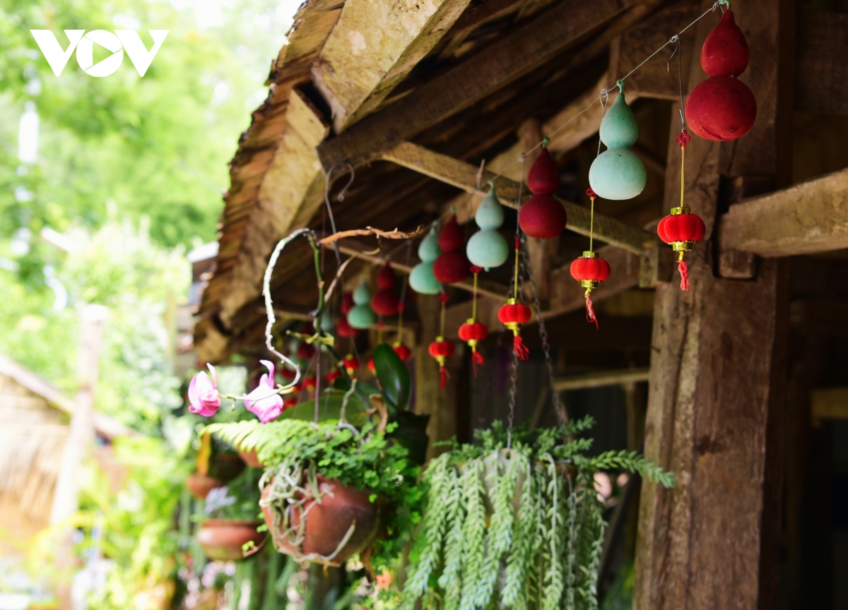 Lạc bước trong sắc màu văn hóa mới lạ tại ngôi làng người Thái ở Trung Quốc