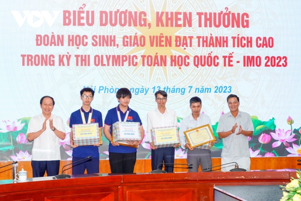 hai phong thuong nong hoc sinh dat thanh tich cao tai ky thi olympic toan quoc te hinh anh 1