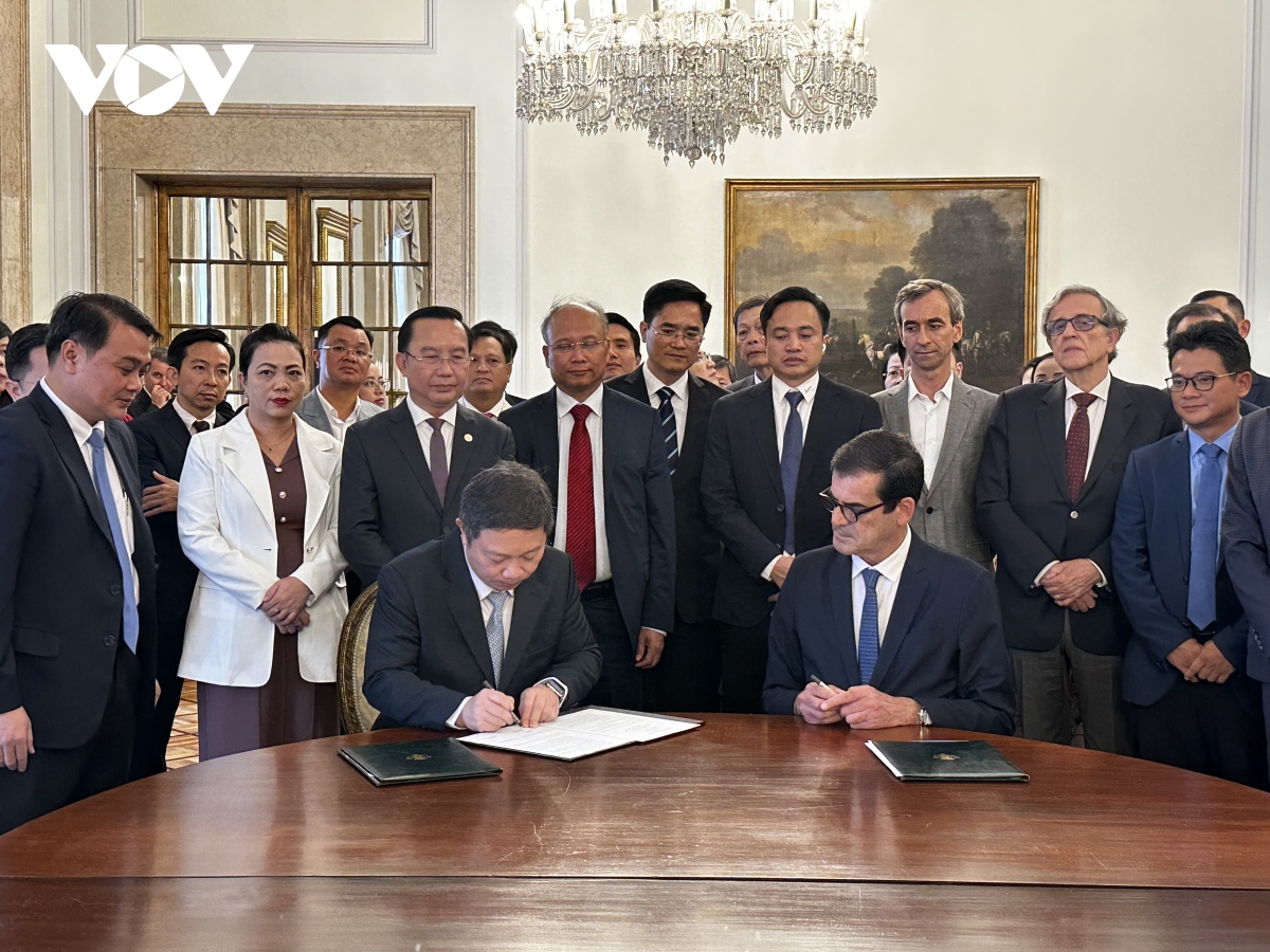 Tăng cường hợp tác giữa TP. Hồ Chí Minh và TP. Porto, Bồ Đào Nha