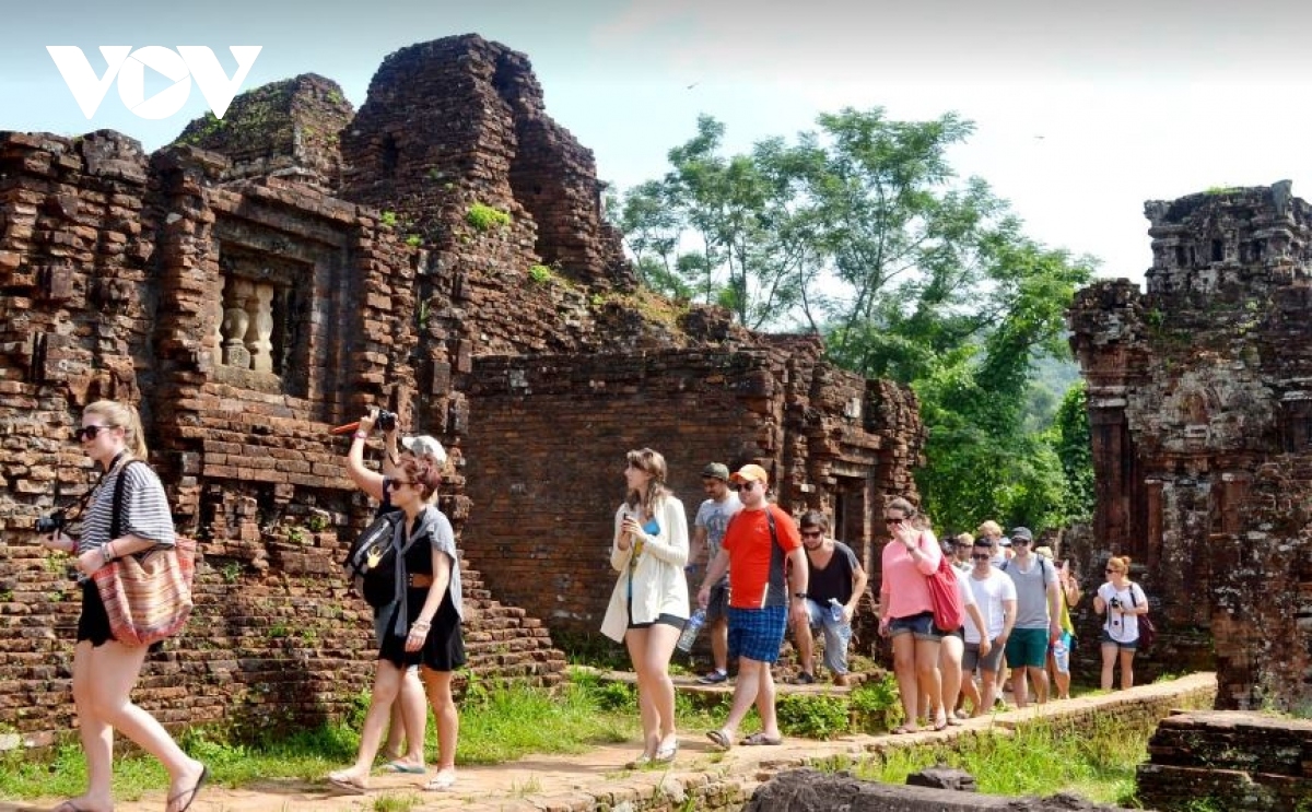 'Multilingual Voiceover - Audio Guide' debuts at My Son World Cultural Heritage