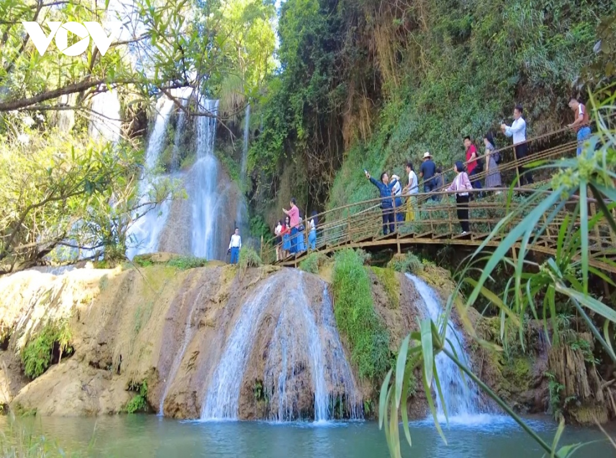 moc chau phat trien du lich sinh thai gan voi bao ton van hoa truyen thong hinh anh 1 moc chau phat trien du lich sinh thai gan voi bao ton van hoa truyen thong hinh anh 1