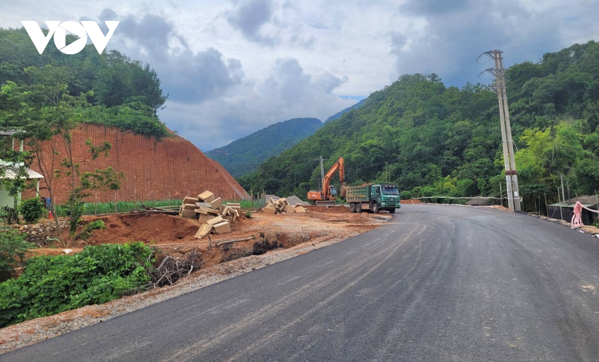 bac kan go kho cho cong trinh giao thong trong diem hinh anh 1