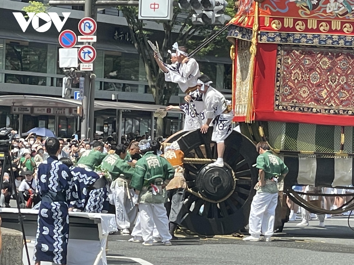 vov mang gia tri van hoa truyen thong den voi le hoi gion cua nhat ban hinh anh 10