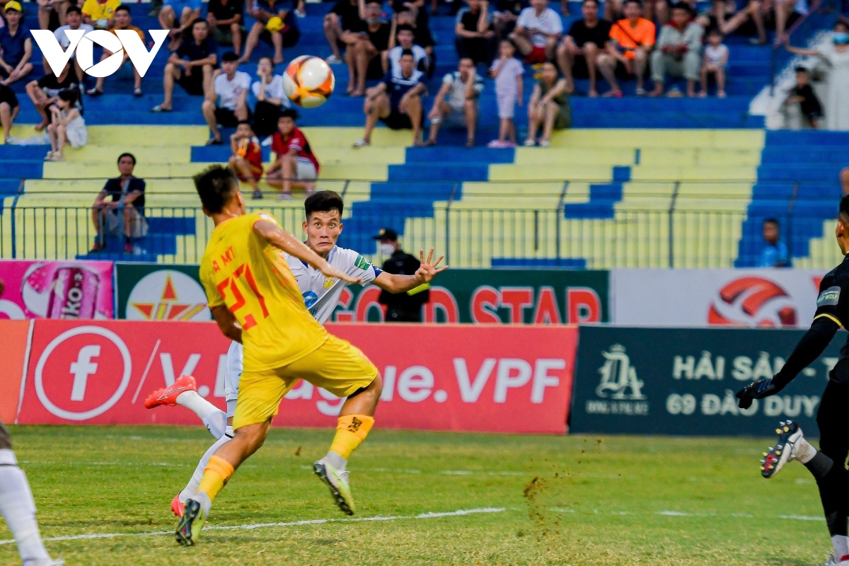 ket qua vong 1 giai doan 2 v-league 2023 nam Dinh ha dep thanh hoa hinh anh 2