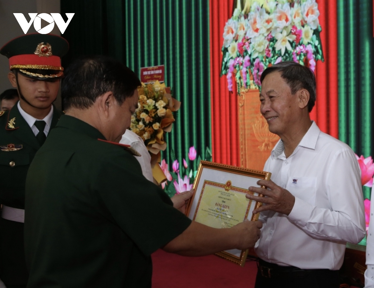vov góp phần phản ánh sâu đậm, tô đẹp hình ảnh bộ đội cụ hồ hình ảnh 10 vov gop phan phan anh sau dam, to dep hinh anh bo doi cu ho hinh anh 10